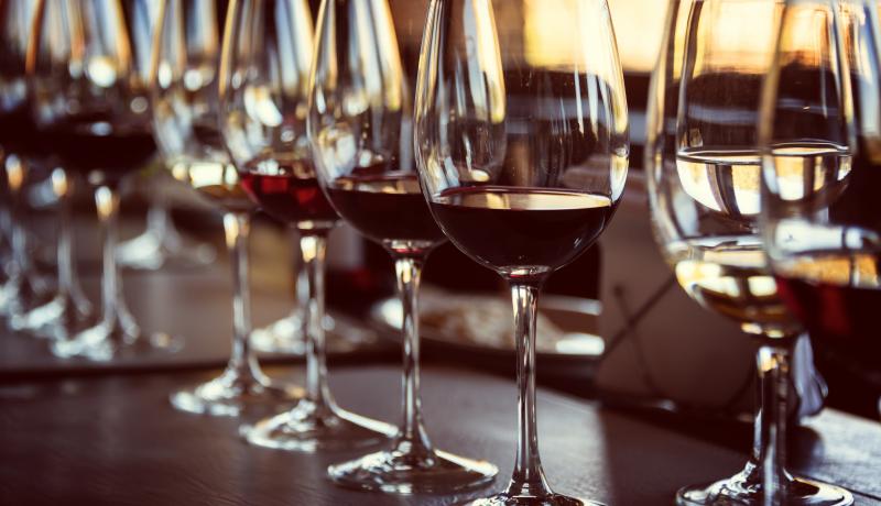 Gra winiarska - degustacja wina